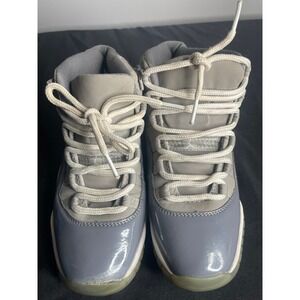 Air Jordan 11‎ Retro Cool Grey GS Sneakers CT8012-005 Size 7Y Mens 7 Womens 8.5